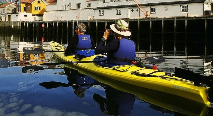 kayak tour lofoten