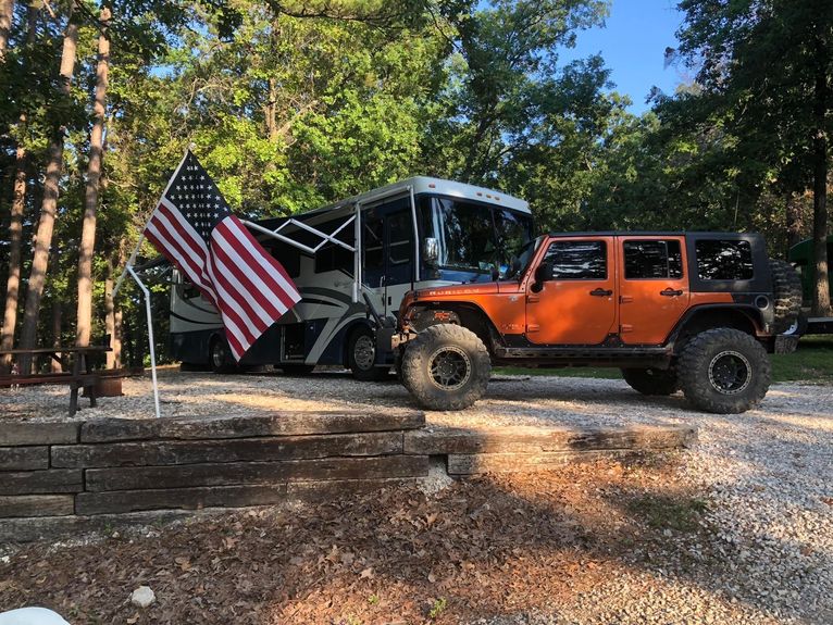 RV Camping (Full Hookup) Eureka Springs Adventure Park