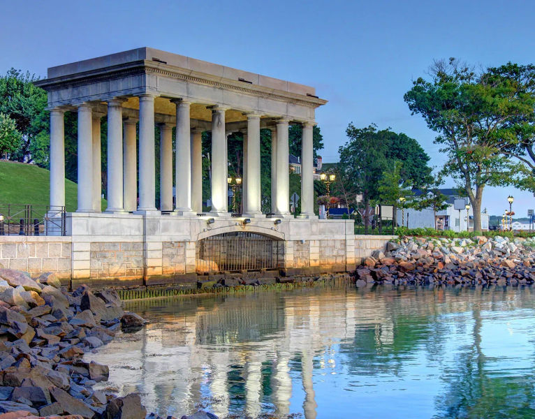 plymouth rock walking tour