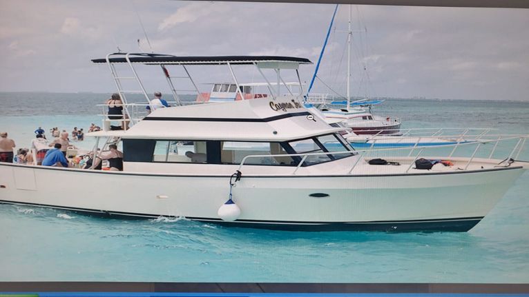 Cayman Jewel – Private Charter - Capt. Marvin’s Watersports Ltd