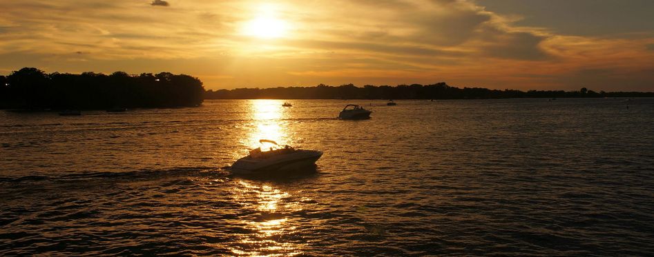 Minneapolis Outdoor Activities - Lake Minnetonka