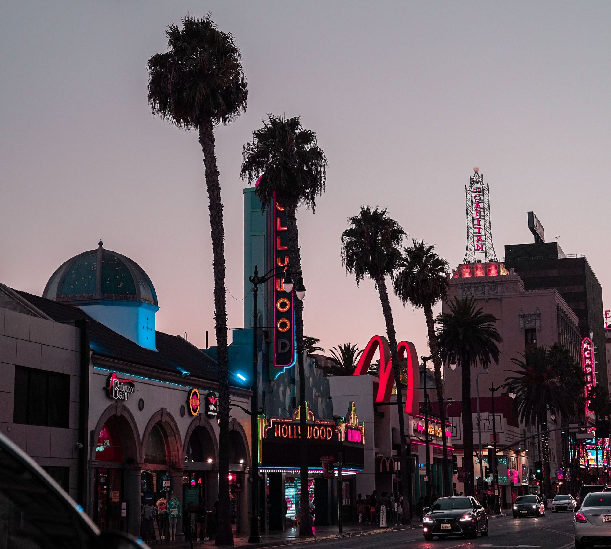 Walk Around At Night In Hollywood Boulevard