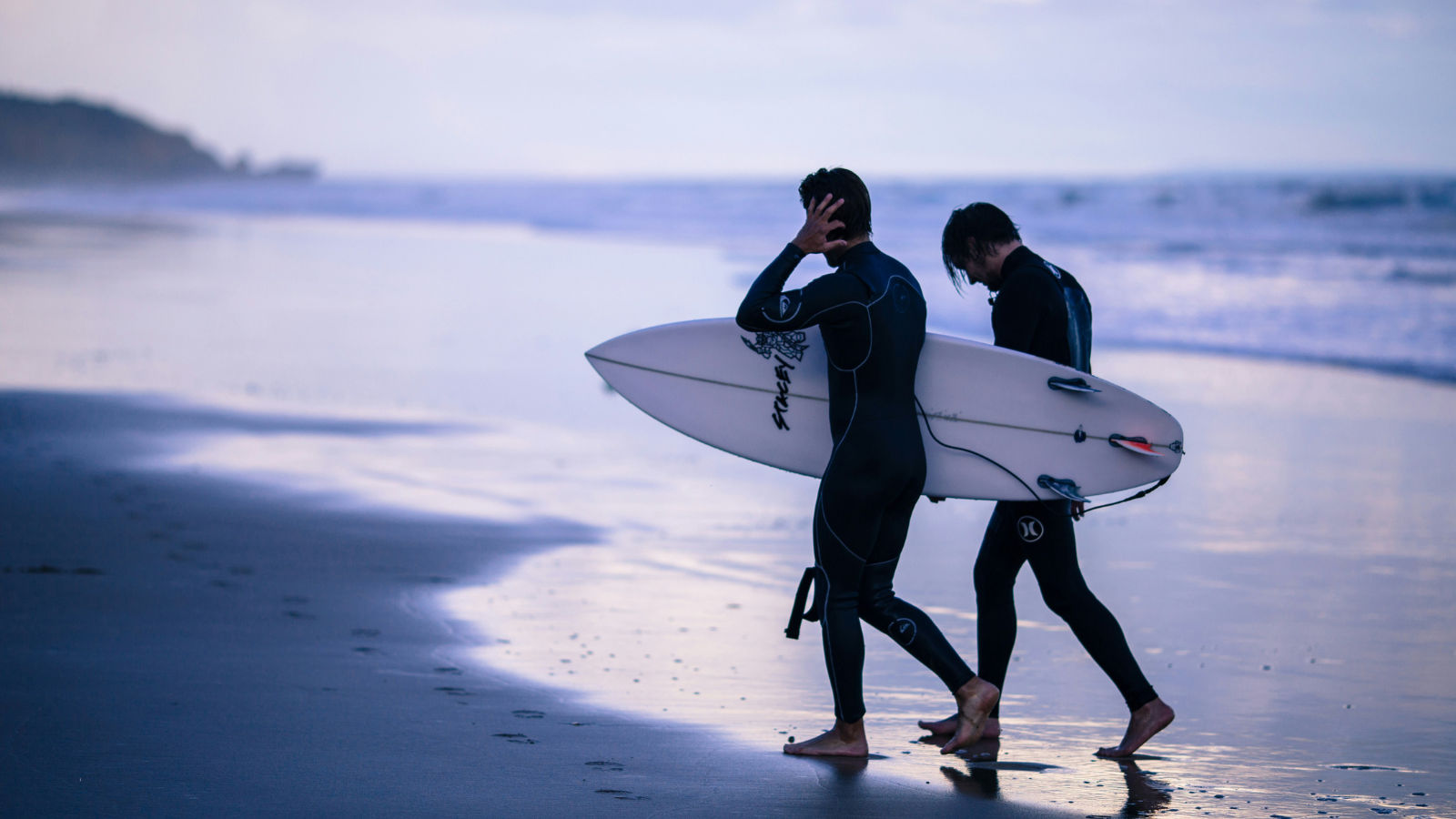 diamond head beach park surfers