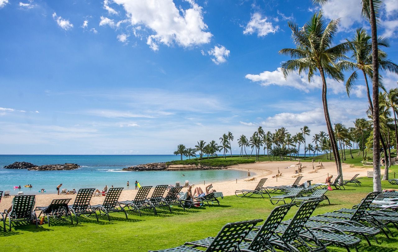 Head To Ko’olina Beach Lagoon For A Fun Artfest