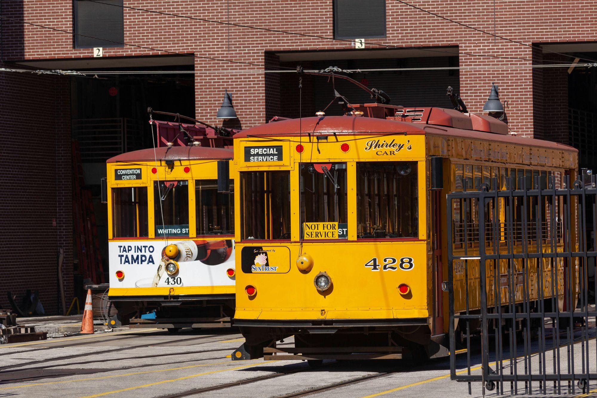 Enjoy A Birthday Party Joy Ride In A Streetcar