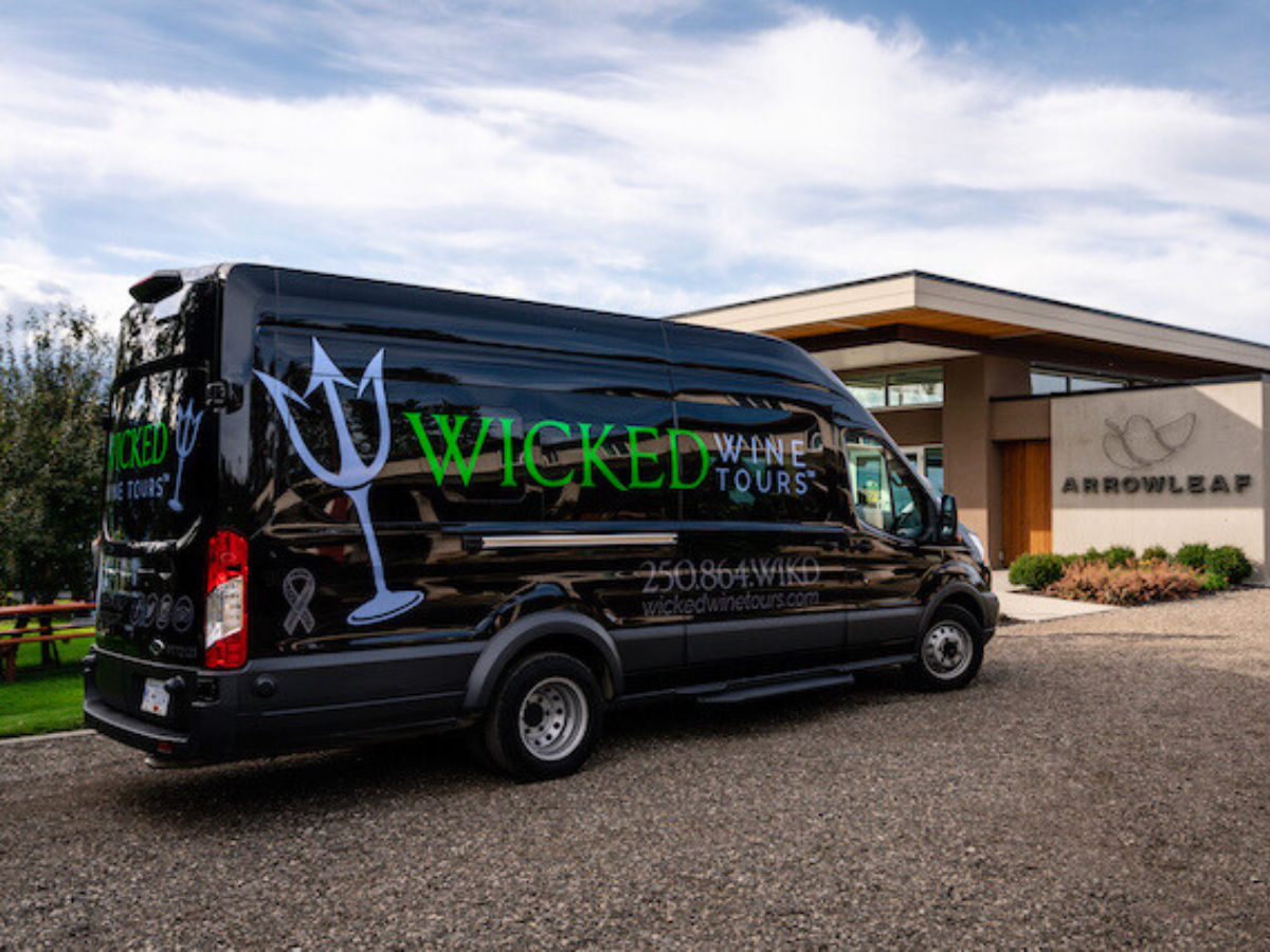 Wicked Tours van arriving at Arrowleaf Winery in Kelowna