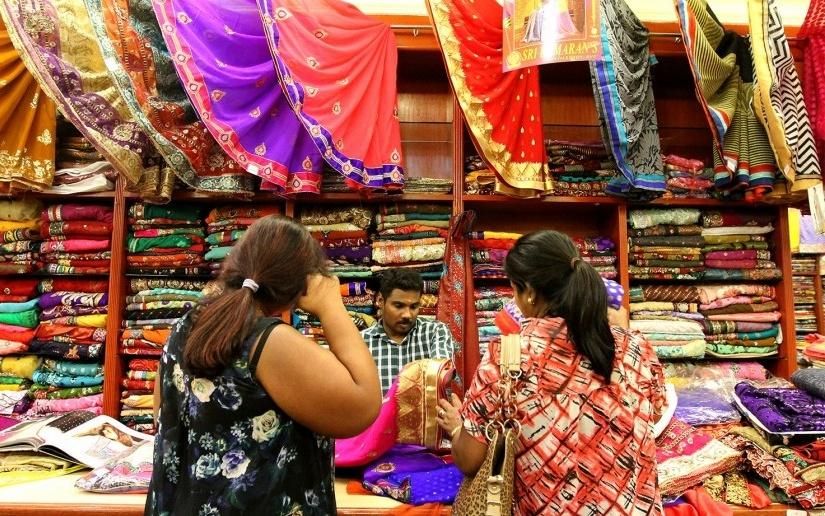 Saree shopping in Chikpet