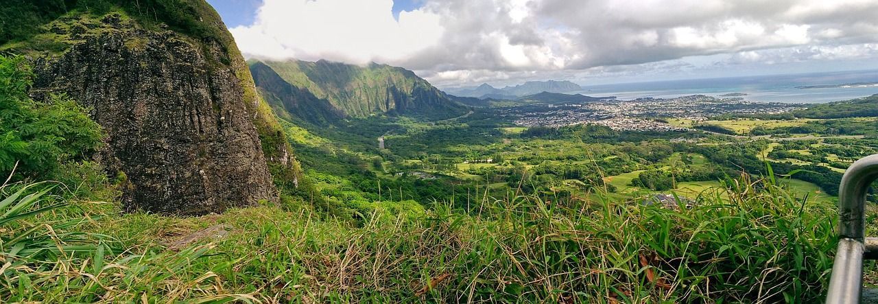 Pali Lookout On Oahu's Pali Highway