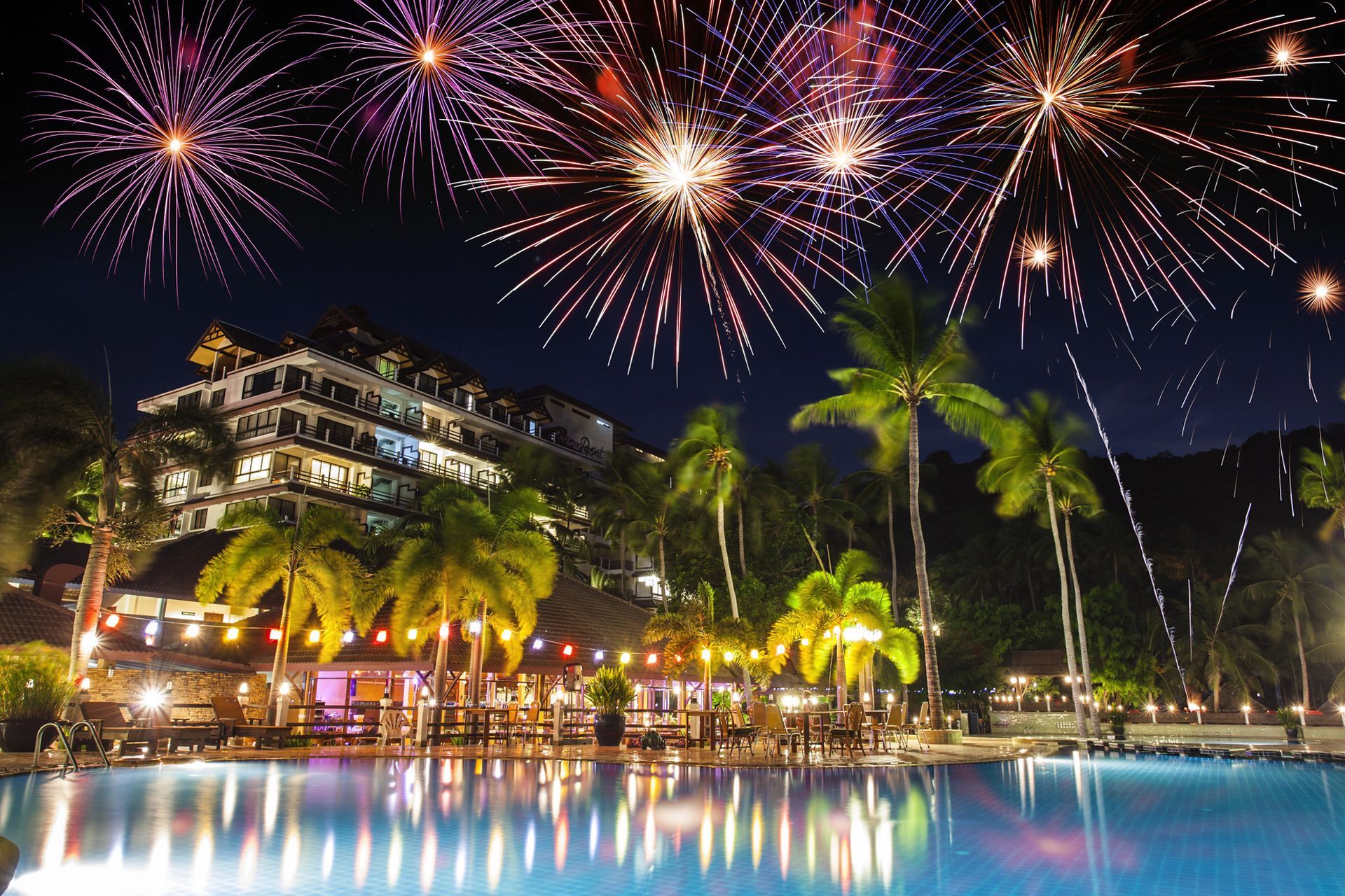 Festive Nightlight In Grand Cayman