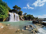 Gambar Sampul Air Terjun Toroan Sampang, Ketika Air Terjun Bertemu Langsung dengan Laut Jawa