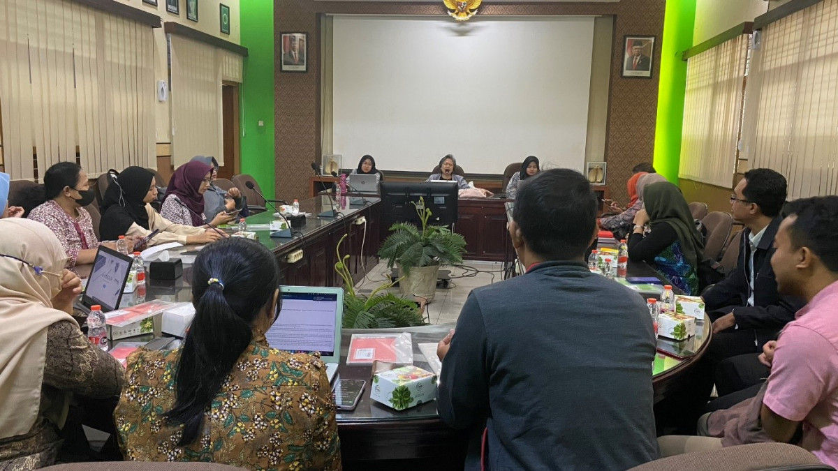 Penguatan Empati Budaya dalam Pendidikan Calon Guru Penguatan Empati Budaya dalam Pendidikan Calon Guru