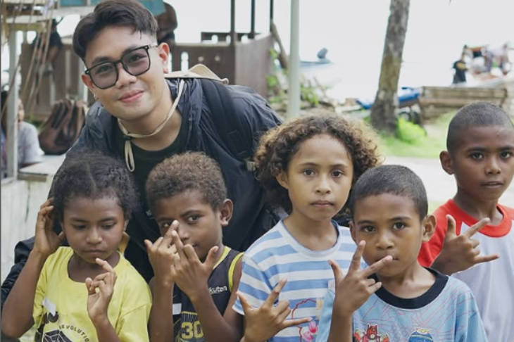 Dari Papua, Bhrisco Jordy Hadirkan Pelita Bagi Anak-anak di Pulau Mansinam