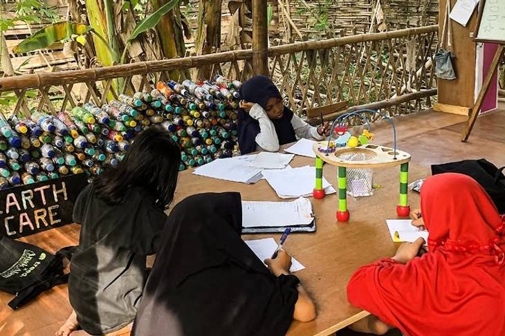 Dunia Anak Alam Learning House, Sekolah Desa dengan Kurikulum Internasional di Sumbawa