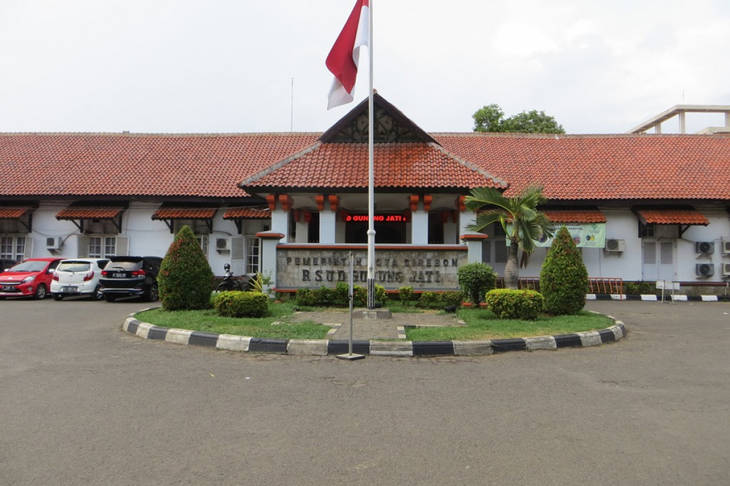 https://ik.imagekit.io/goodid/gnfi/uploads/articles/large-goodnewsfromindonesia-gnfi-rsud-gunung-jati-cirebon-991e0c924ad33ff9bd616154216e3687.jpg?tr=w-730%2Ch-486%2Cfo-center