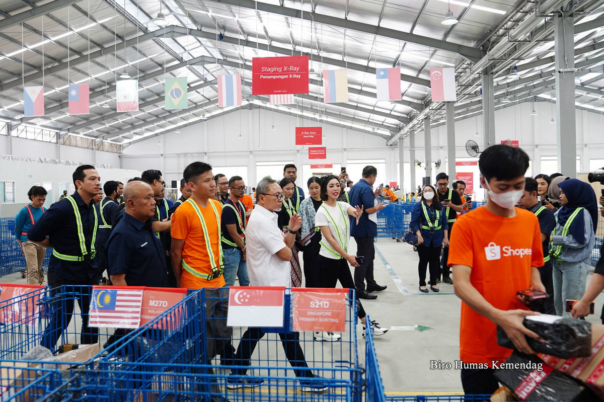 Gudang Ekspor Shopee Diresmikan, Saatnya UMKM Go Internasional