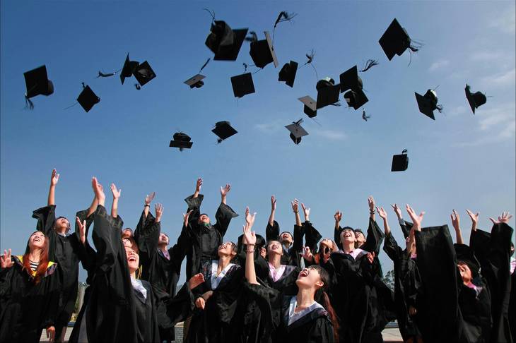 Hari Sarjana Nasional: Sejarah, Peran, dan Refleksi Kehidupan Para Sarjana Hari Ini