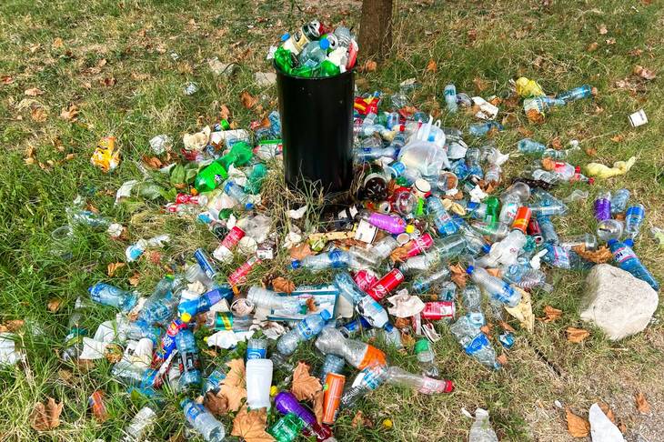 Ibu Wulan dan Kampung Berseri Warakas: Mengubah Sampah Menjadi Harapan
