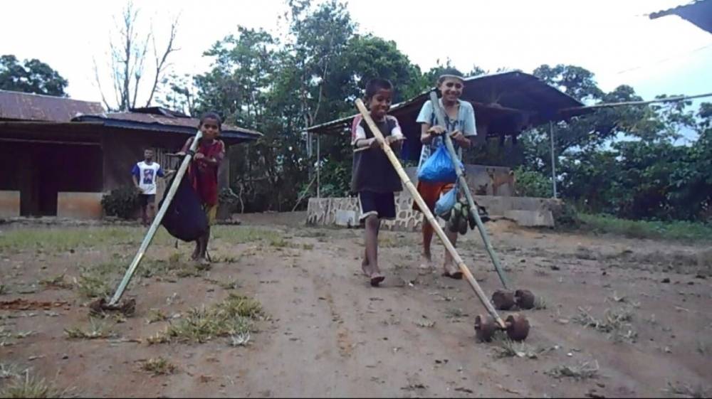 Oto, Mainan Unik AnakAnak Kreatif