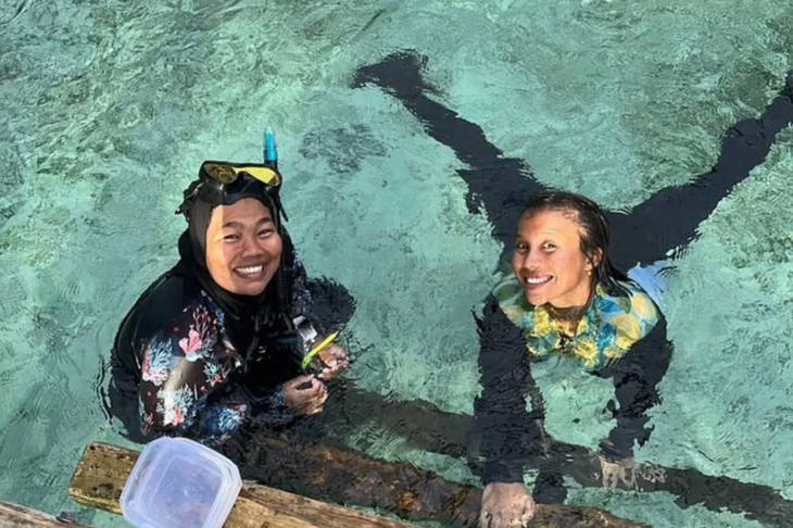 Maryrose Easter Tapilatu, Kuatkan Konservasi Laut Papua lewat Our ConservaSea