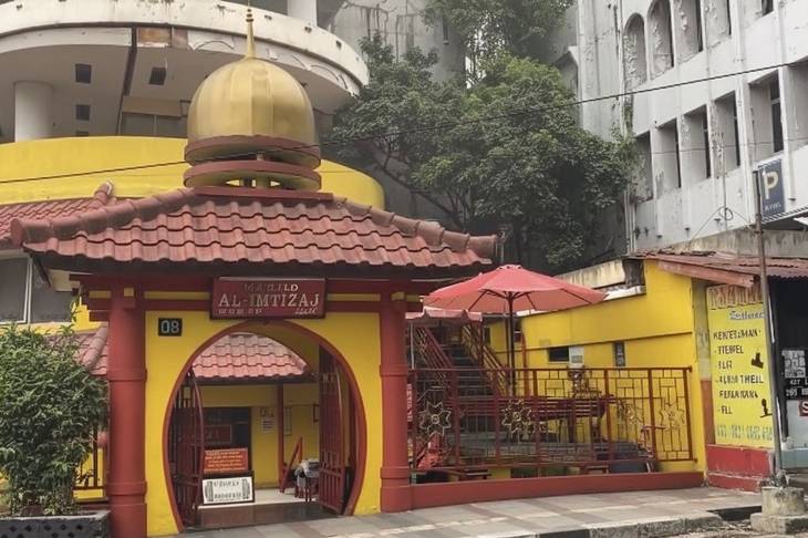 Masjid Al-Imtizaj Bandung: Harmoni Dua Budaya dalam Satu Rumah Ibadah