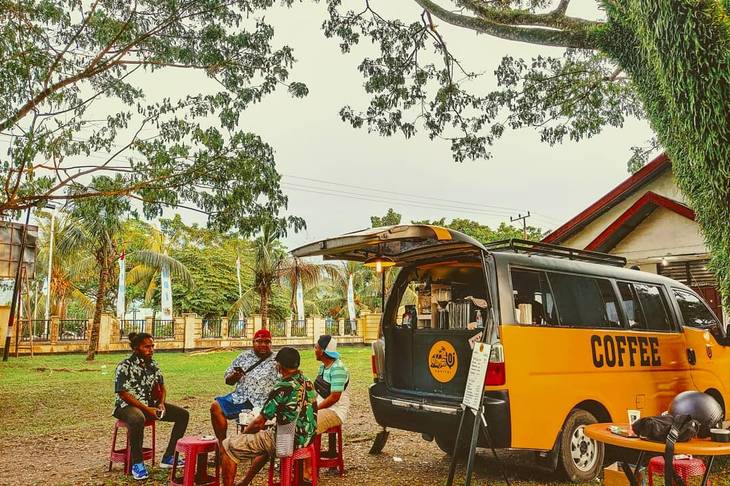 Mencintai Potensi Lokal Papua Bersama Kopi Yoi Serui Ala Gie
