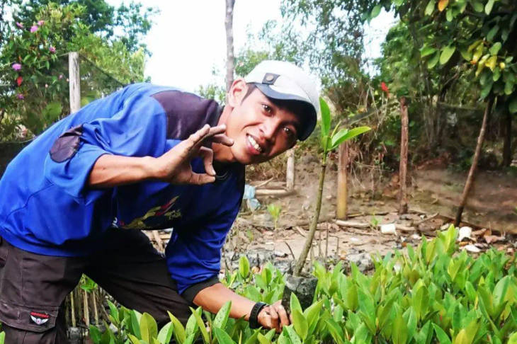 Menjaga Laut dari Pesisir Selatan: Kisah Inspiratif David Hidayat dan Gerakan ANDESPIN Dee West Sumatera