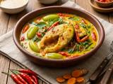Gambar Sampul Menyelami Pangek Masin, Kuliner Minang Berkuah Asam Gurih yang Berkarakter