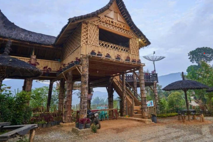 Panggung Jadi Punggung: Rumah Pintar Tabek Talang Babungo Penopang Hidup
