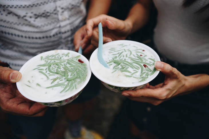 Rahasia di Balik Tekstur Kenyal Minuman Segar si Hijau, Cendol