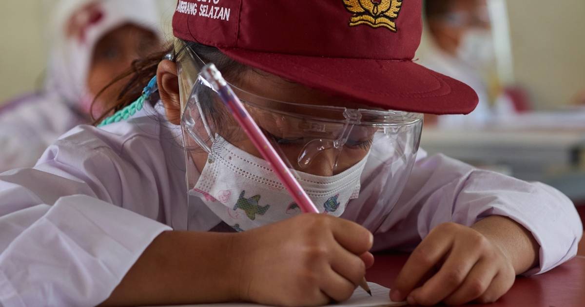 Sambut Tahun Ajaran Baru, Meninjau Tanggapan Masyarakat Terkait Kebijakan Kemendikbudristek