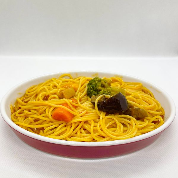 トマトソースパスタ