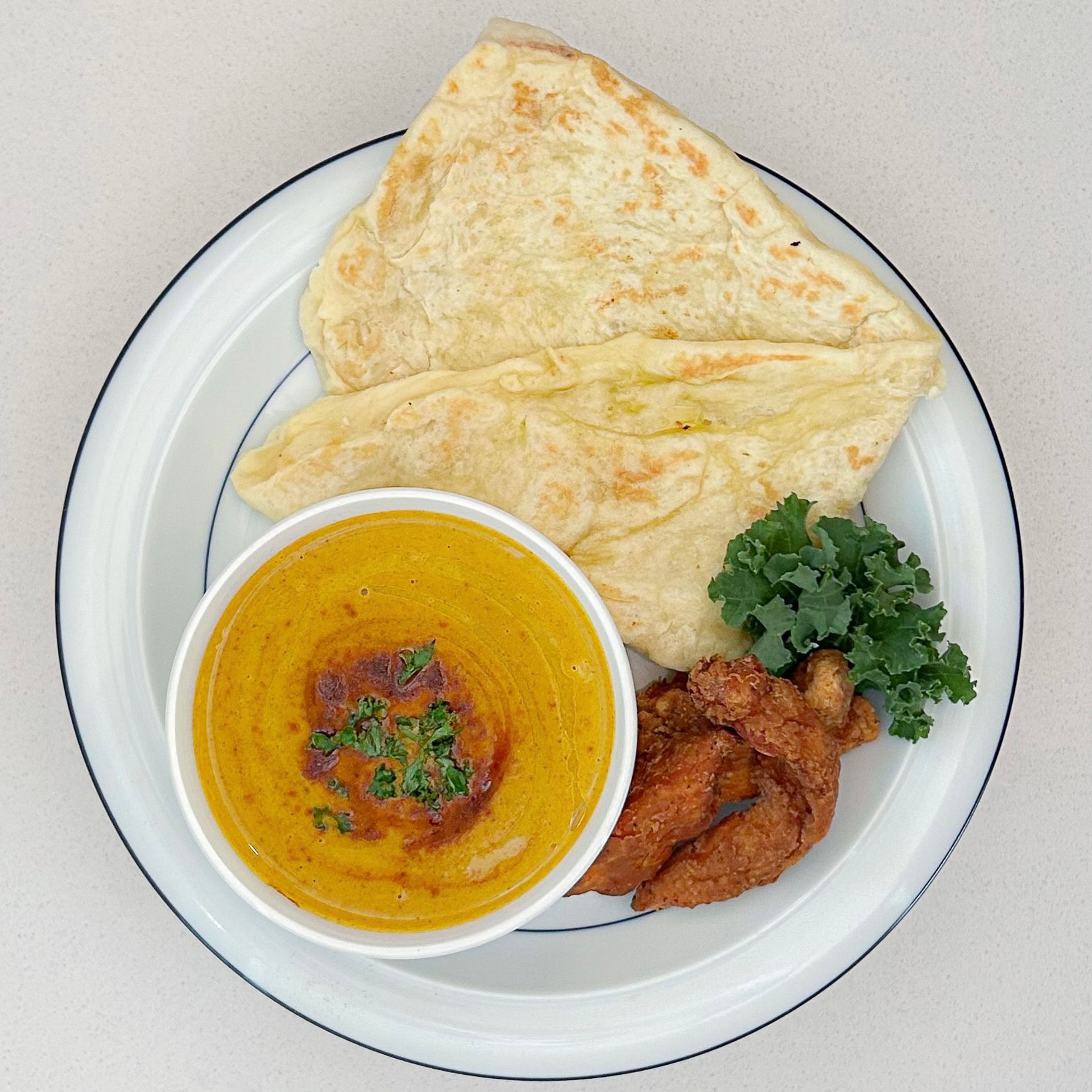 北海道産かぼちゃカレーと国産小麦の自家製ナン