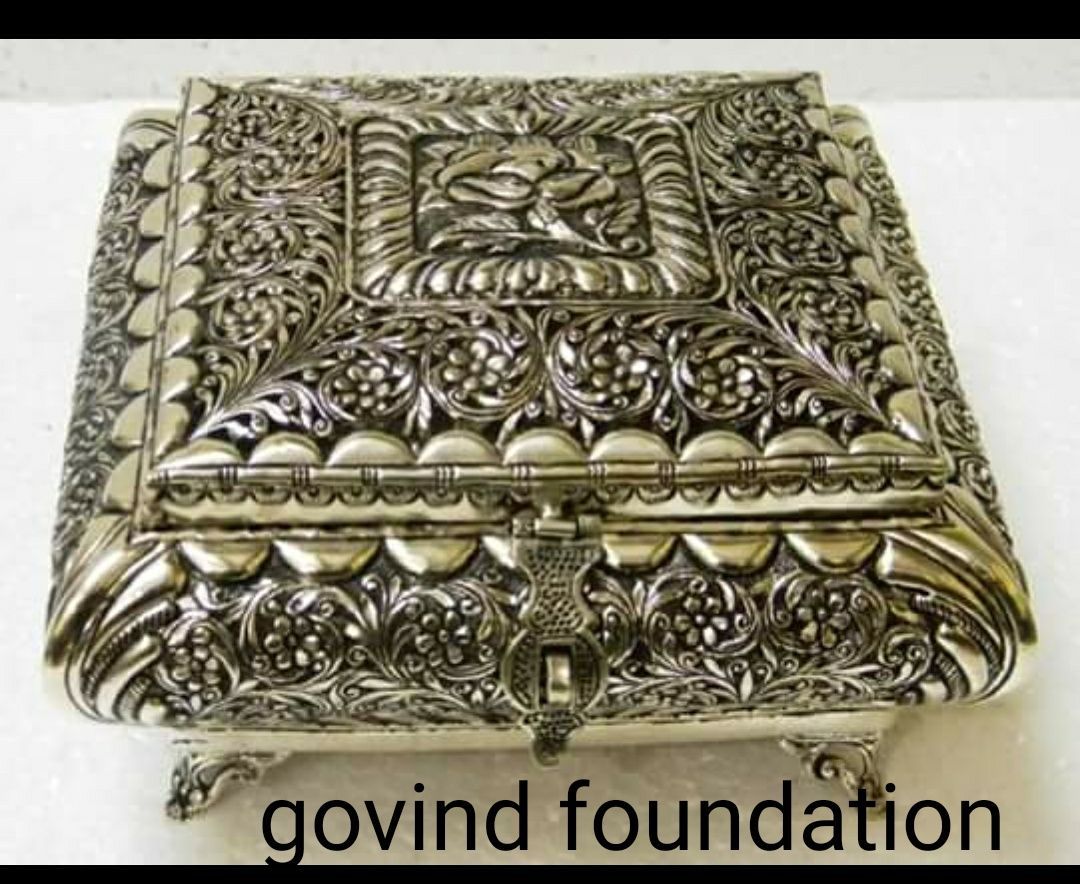 Silver box 6×5 Silver box for Dryfruit and paan box in pure silver