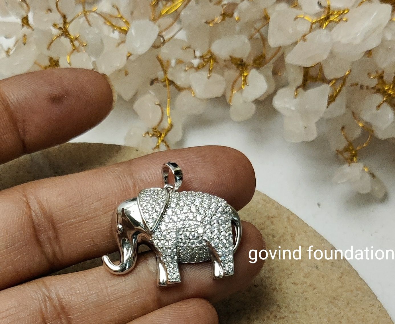 Pendant pure Silver Elephant pendant with diomond work