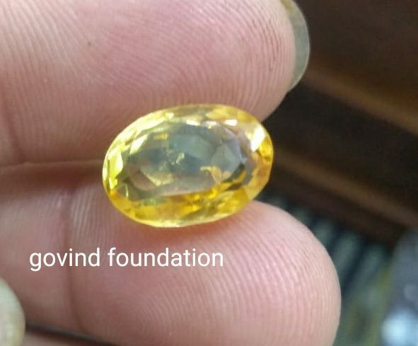 Yellow supphire 7.5 Ratti Natural Pukhraj stone