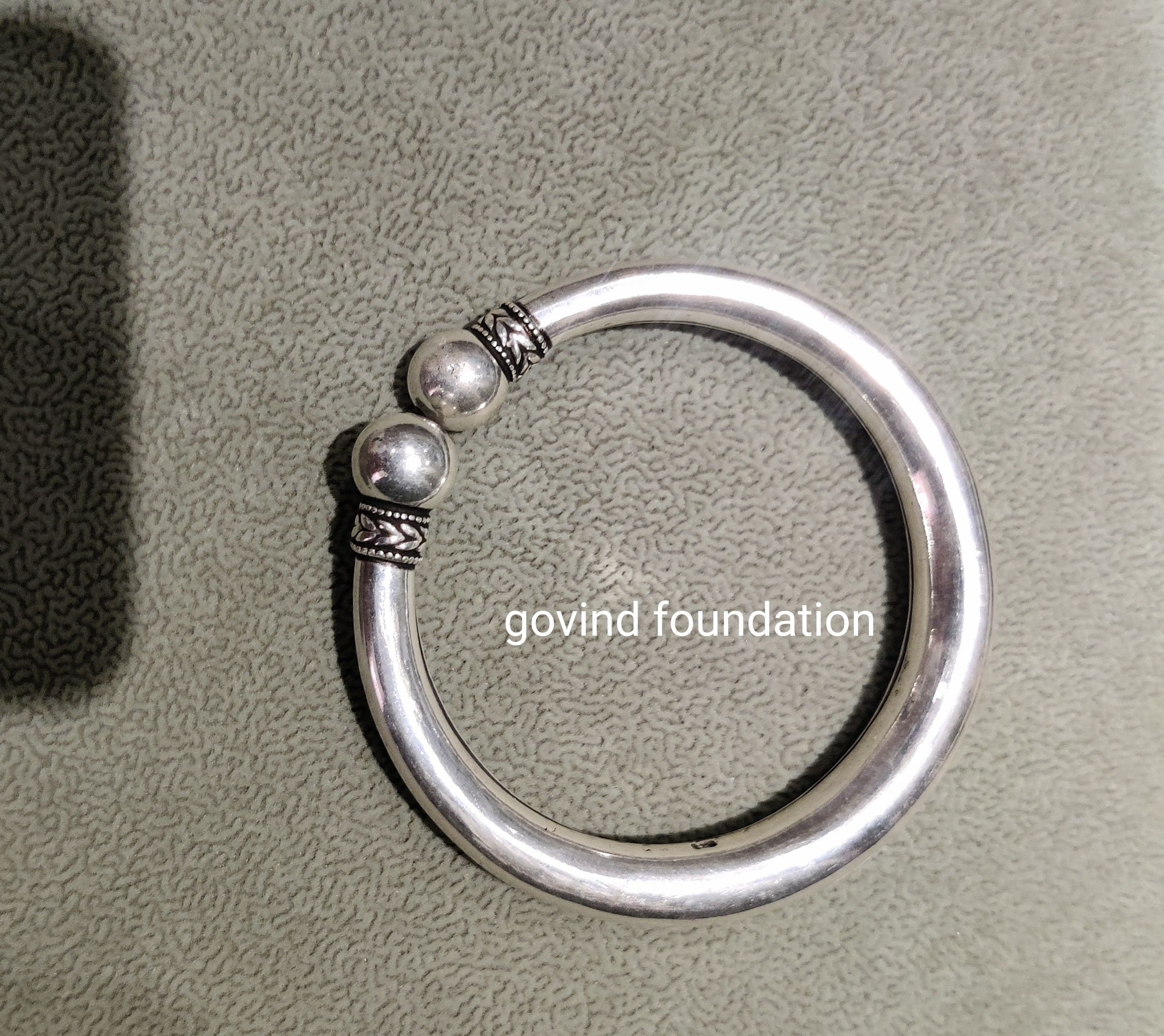 Sterling Silver kada open mouth plain Ball design