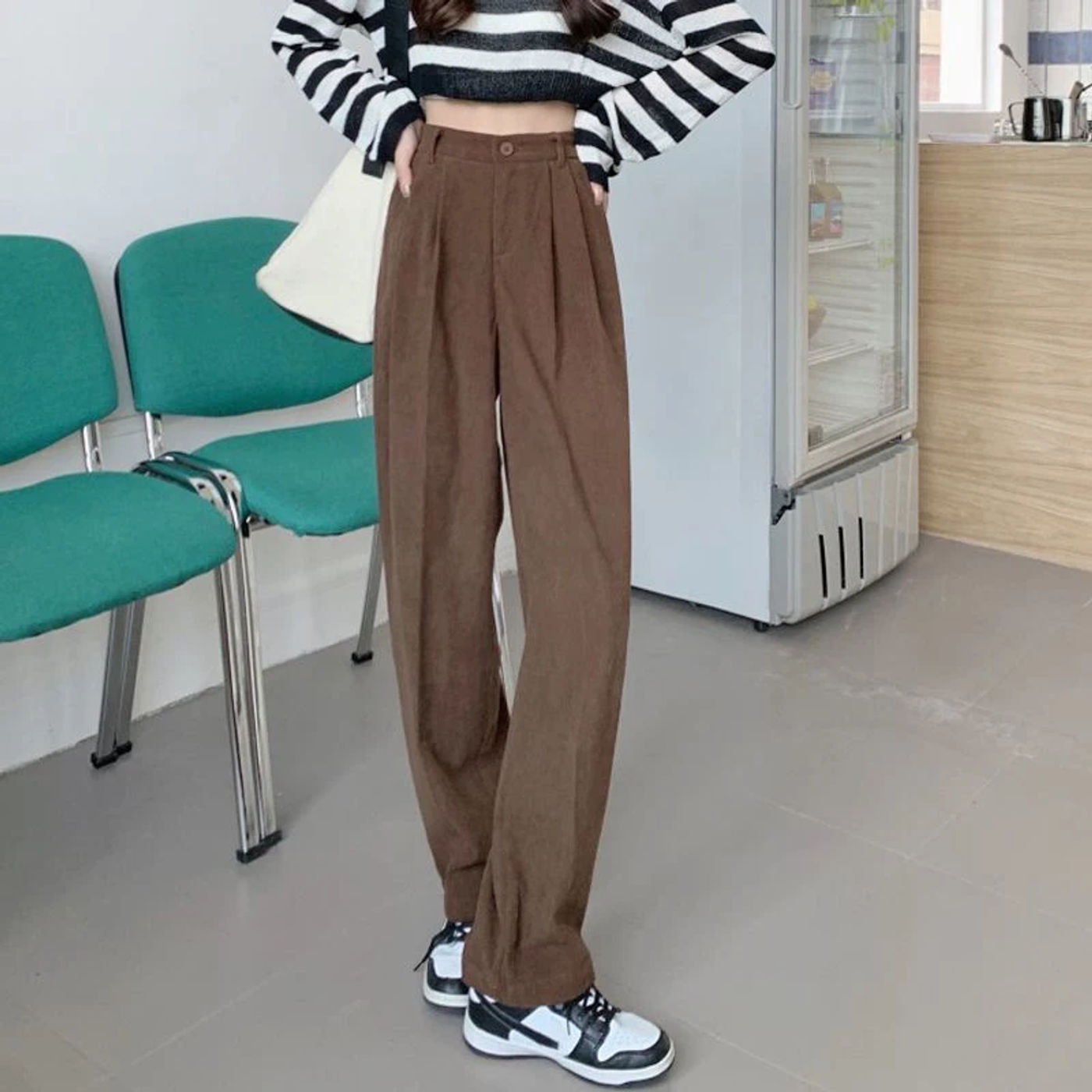 Description Picture 4 of itemVintage High Waist Corduroy Pants Women Spring Fall Straight Causal Full Length Trousers Korean Fashion All Match Black Pants