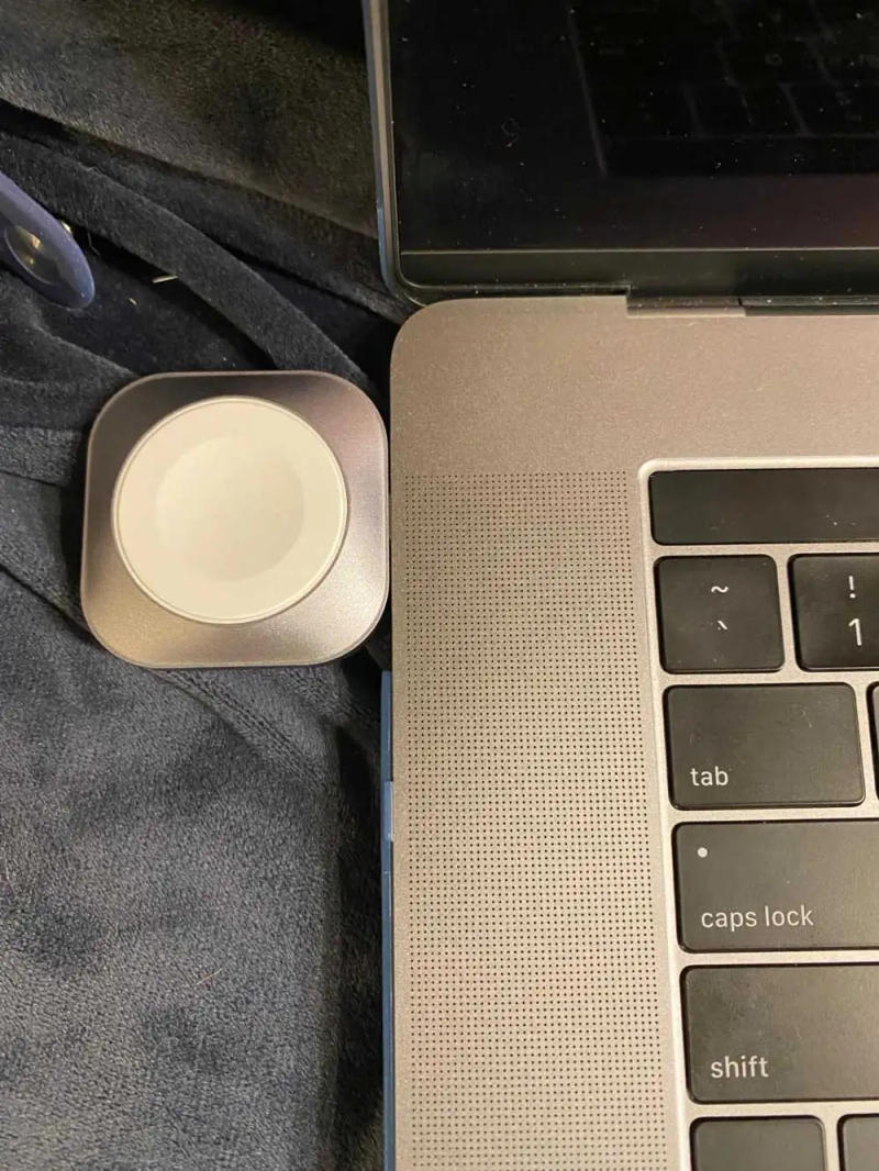 Description Picture 2 of itemFor Apple Watch Charger Portable Wireless Charger Dock 2 In 1 For Apple Watch Series 7/6/5/SE/Airpods Pro Magnetic USB-C Charger