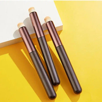 Makeup Suitable For People With Sensitive Skin Beauty Makeup Small Brush Volume Foundation Make-up Brush Beauty Tools Lip Brush