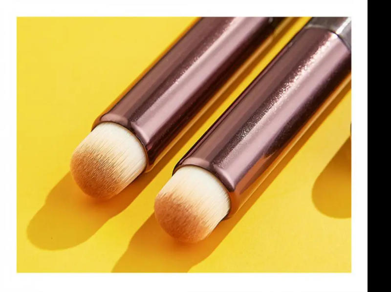 Description Picture 3 of item5/7PCS Super Soft Lipstick Matte Smudge Brushes Kumo Mini Makeup Brushes Round Precision Concealer Brush Fingertip Makeup Brush