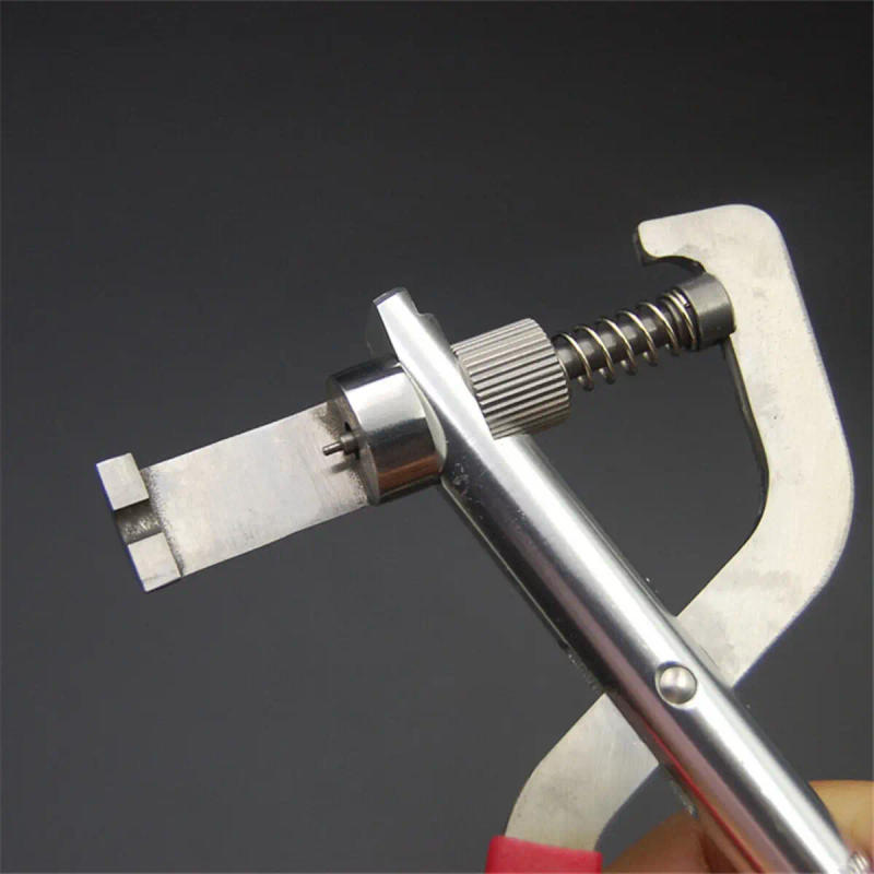 Description Picture 5 of itemFolding Key Split Pin Clamp Disassembly Pliers Tool For Remote Car Flip Key Fixing Tool With Pin Kit Car Repairing Accessories