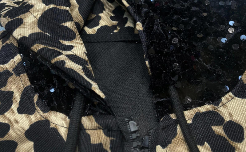 Description Picture 6 of itemOversized Leopard Waistcoat Women Autumn Winter Diamonds Vest Casual Loose Patchowork Hooded Sleeveless Outfit Chaleco de mujer