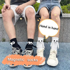 Fashion Funny Creative Magnetic Attraction Hands Black White Cartoon Eyes Couples Socks 4 Pair Club Celebrity Couple Socks Ins