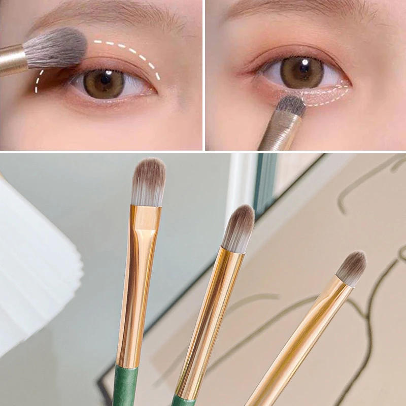 Description Picture 4 of item3pcs Makeup Brush Set Eyeshadow Brush Soft Mini Size Blusher Concealer Brushes Portable Cosmetic Applicators Foundation Brush