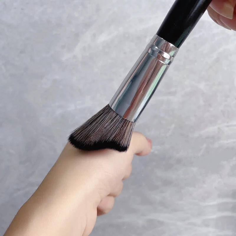 Description Picture 4 of itemLOYBJ Wave Face Contour Makeup Brushes Cosmetic Brush V-shaped Bronzer Powder Blusher Highligter Women Sculpting Make Up Tools