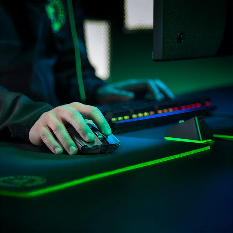 Description Picture 3 of itemFor Razer Viper Ultimate Edition Laptop Dual Mode Gaming Wireless Mouse 74g Lightweight Shell Top Cover Replacement Accessories