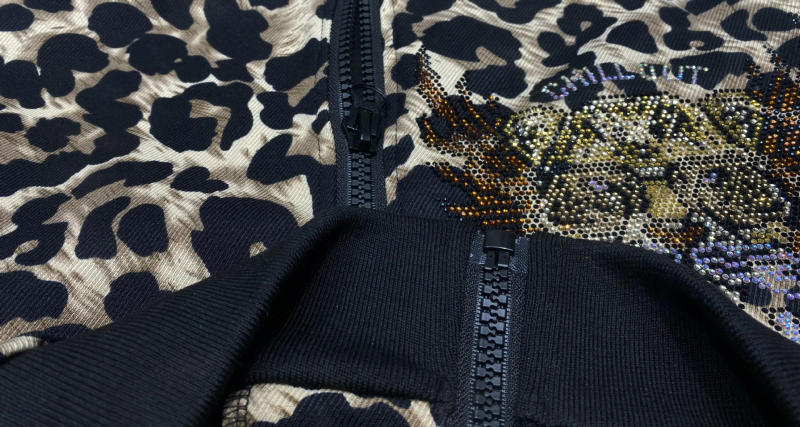 Description Picture 5 of itemOversized Leopard Waistcoat Women Autumn Winter Diamonds Vest Casual Loose Patchowork Hooded Sleeveless Outfit Chaleco de mujer