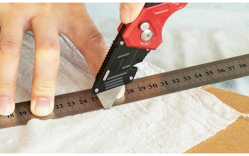 Description Picture 4 of itemT TOVIA Folding Knife Replaceable Utility Knife for Cable Cartons Carboard Boxes Cutter Handle Knife Locking Blades OutdoorTool