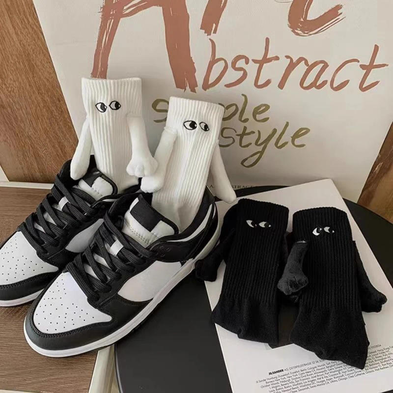Description Picture 5 of itemFashion Funny Creative Magnetic Attraction Hands Black White Cartoon Eyes Couples Socks 4 Pair Club Celebrity Couple Socks Ins