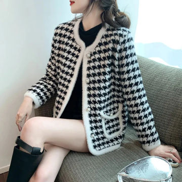 2023 Autumn Winter O-neck Houndstooth Print Women Clothing Elegant Loose Long Sleeve Mink Fleece Coats New Korean Streetwear Top
